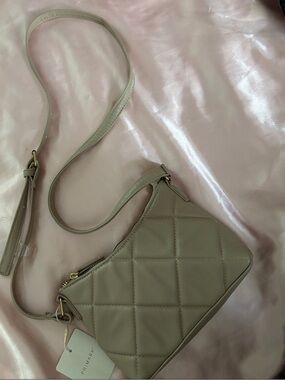 Primark Quilted Crossbody Bag in Taupe Beige